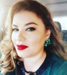 <em>Fernanda M.</em>